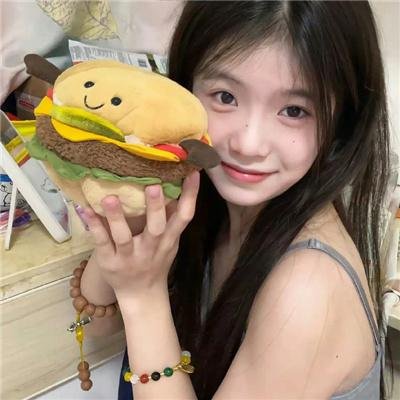 踏浪女人
